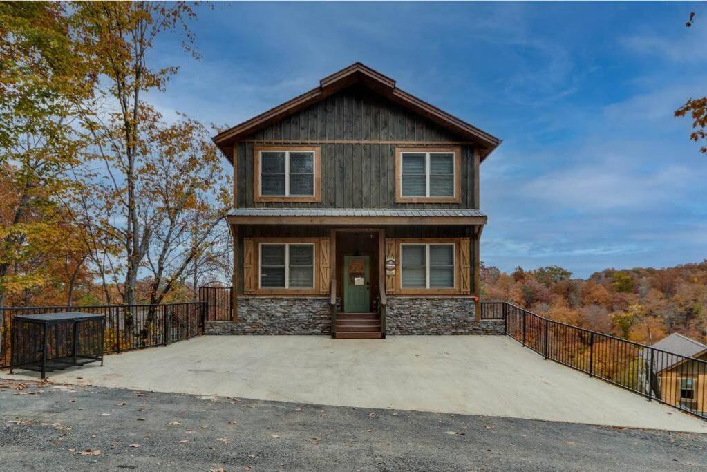 Blue Moon Ridge: Brand New Cabin! 5 Bedrooms, Pool/Hot Tub, Theatre Pigeon Forge Exterior foto