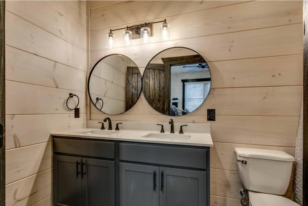 Blue Moon Ridge: Brand New Cabin! 5 Bedrooms, Pool/Hot Tub, Theatre Pigeon Forge Exterior foto
