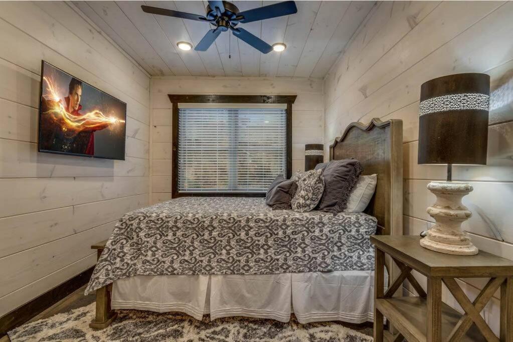 Blue Moon Ridge: Brand New Cabin! 5 Bedrooms, Pool/Hot Tub, Theatre Pigeon Forge Exterior foto